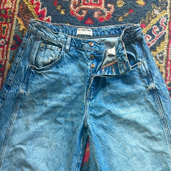 WE THE FREE FP Barrel Denim Jeans. Size 29 . Wore once /washed and I lost weight - Picture 8 of 8